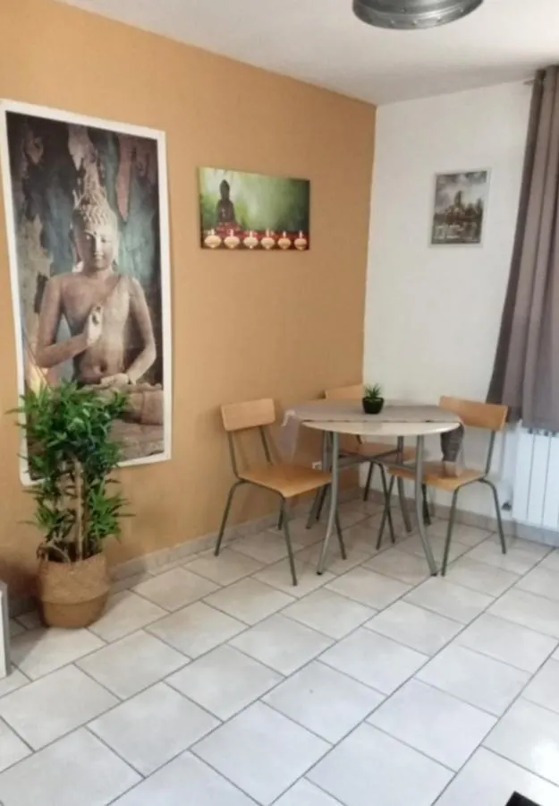 Jolie Petite Maison Idealement Situee Arles Apartment