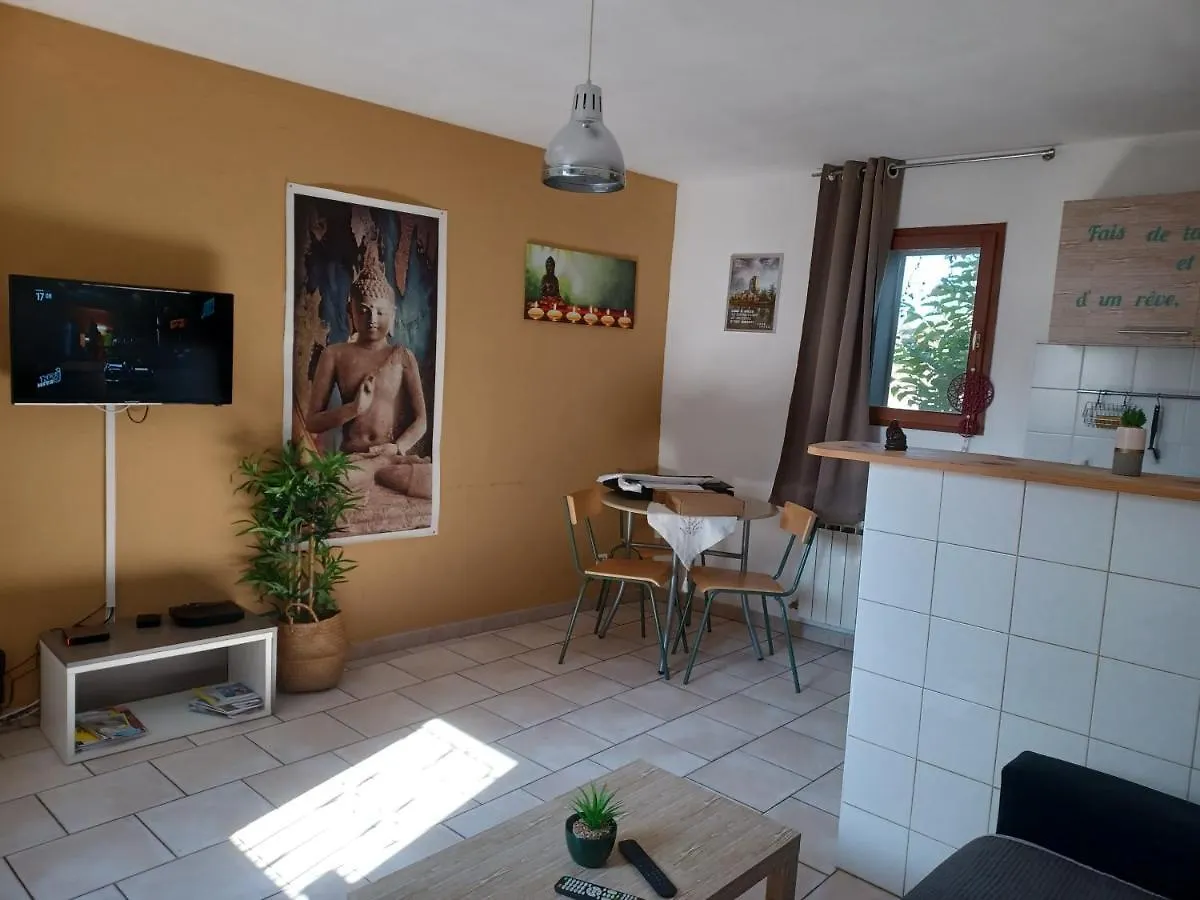 Jolie Petite Maison Idealement Situee location
